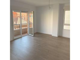 ¡Estupendo piso reformado en venta en zona Universidad! photo 0