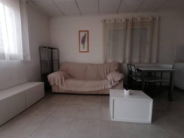 Estupendo apartamento en alquiler en Juan de Borbón photo 0