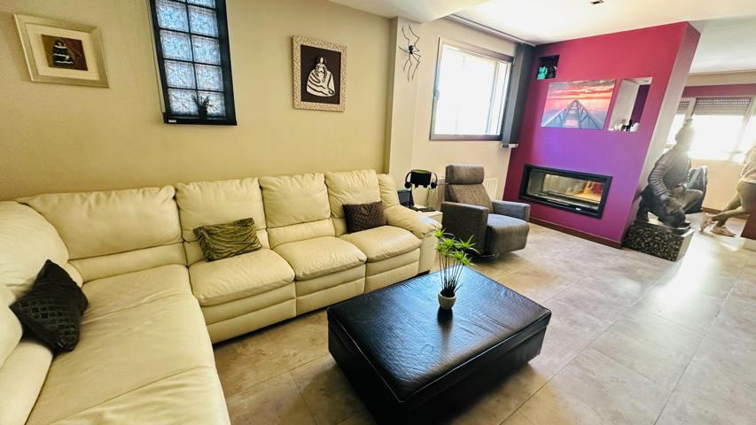 AMPLIA VIVIENDA UNIFAMILIAR EN EL CENTRO DE ELCHE A LA VENTA. photo 0