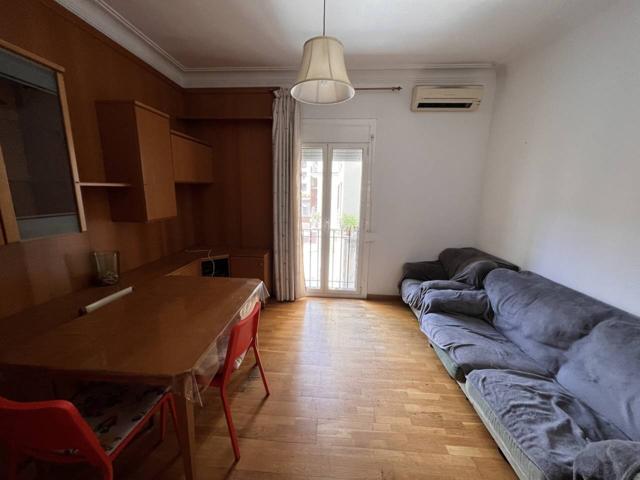 Piso en venta en finca regia en calle Bailén con Córcega photo 0