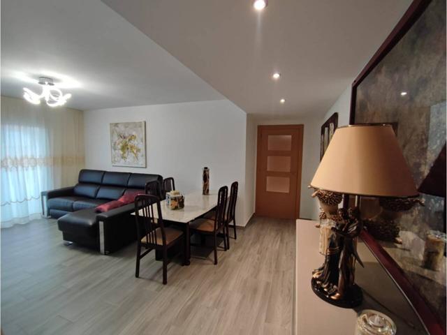 Venta de piso en Abrera photo 0