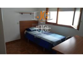 Habitacion en alquiler en Centre photo 0