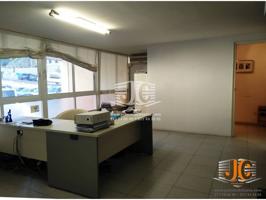 Local (oficinas) en alquiler, Berenguer IV Tortosa photo 0