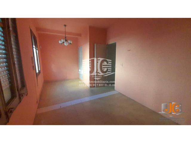 Piso con garaje privado en venta en Amposta. photo 0