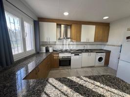 Casa adosada en alquiler en Roquetes photo 0