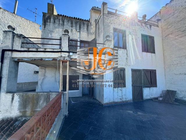 Casa adosada en venda, Fatarella photo 0