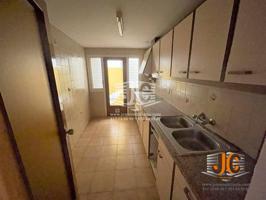 Piso en venta en Flix photo 0