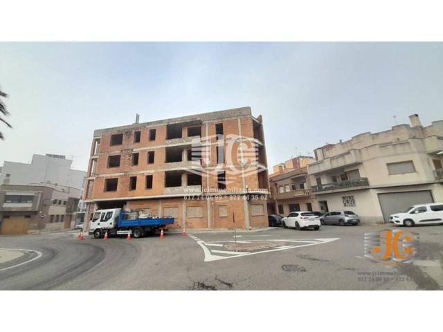 Edificio de viviendas en construcción en Roquetes photo 0