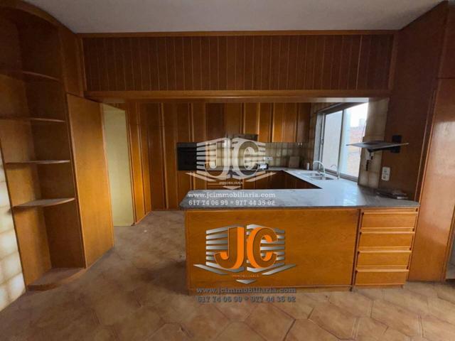 Piso en venta en Santa Bàrbara photo 0