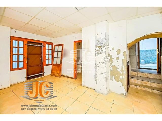 Casa en venta en Móra d'Ebre photo 0