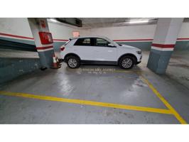 Parking en venta en Sant Andreu photo 0