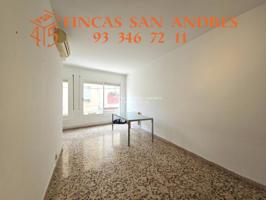 EN SANT ANDREU DEL PALOMAR ZONA CENTRO photo 0