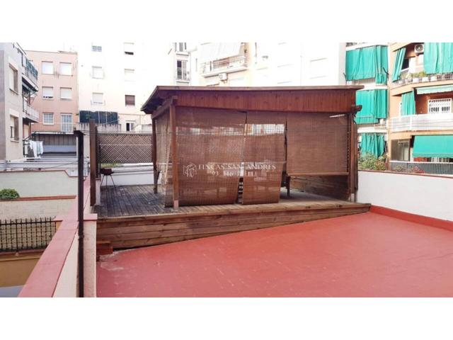 Encantador bajo con gran terraza privada en El Guinardó, Barcelona photo 0