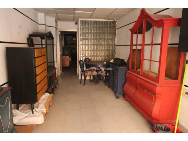 LOCAL A LA VENTA EN LA ZONA DEL CAMP DE L'ARPA photo 0