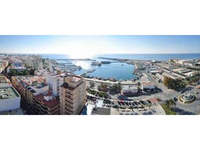 Piso en venta en Adra photo 0