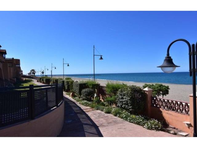 Piso en venta en Almerimar photo 0