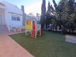 Chalet adosado en venta en Almerimar photo 0