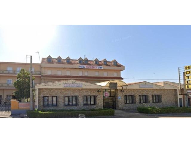 Ciudad Rodrigo, se vende Hotel, ideal para explotación o Residencia. photo 0