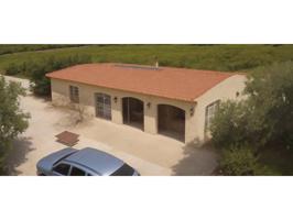Venta de finca rústica con casa y nave en Benicarló photo 0