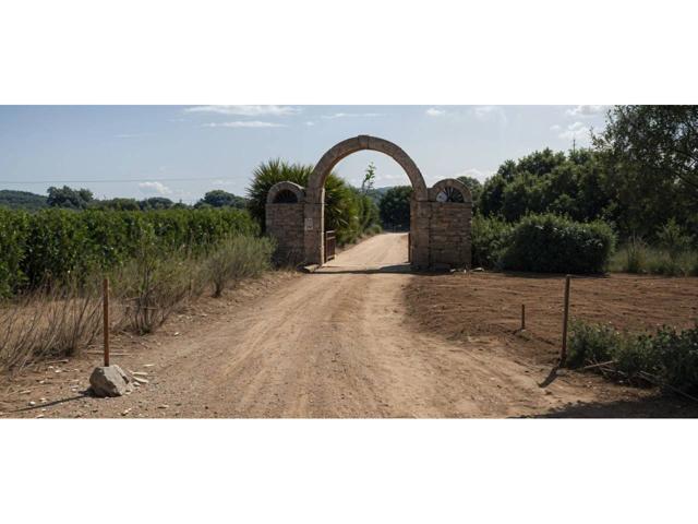 Venta de finca rústica con casa y nave en Benicarló photo 0