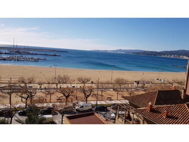 Apartamento en venta en primera linea de Mar y completamente céntrico en Palamós photo 0