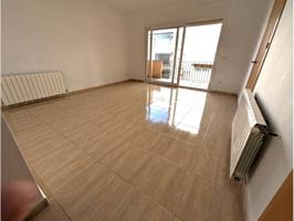 Ático dúplex muy diáfano, con 4 habitaciones y solarium con inmensas posibilidades. photo 0