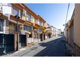 Casa adosada en venta en Cájar photo 0