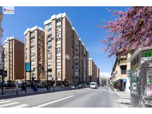 Piso en venta en Cervantes(18006) photo 0