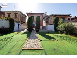 Chalet en venta en Jun photo 0