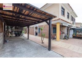 Casa en venta en Albolote photo 0