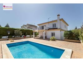 Chalet en venta en Peligros photo 0