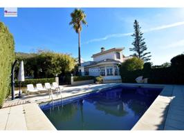 Chalet en venta en Padul photo 0