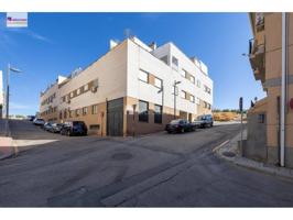 Piso en venta en Cervantes(18008) photo 0