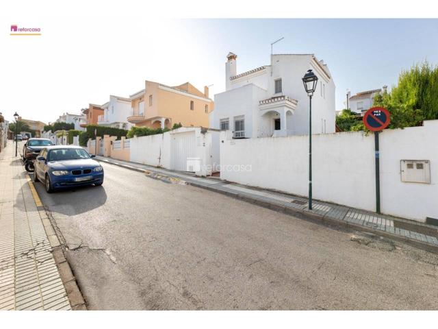 Chalet en venta en Albolote photo 0