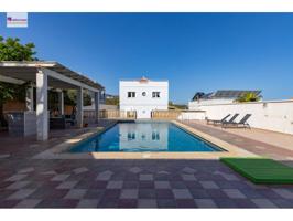 Chalet en venta en Dílar photo 0