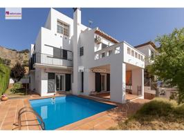 Gran Casa en Urbanización El Torreón photo 0