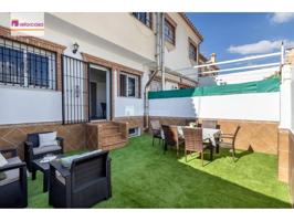 Casa adosada en venta en Zona Calle Santa Lucía-Calle las Margaritas photo 0