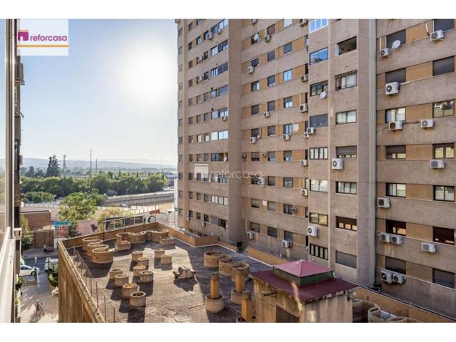 Piso en venta en Camino de Ronda(18003) photo 0