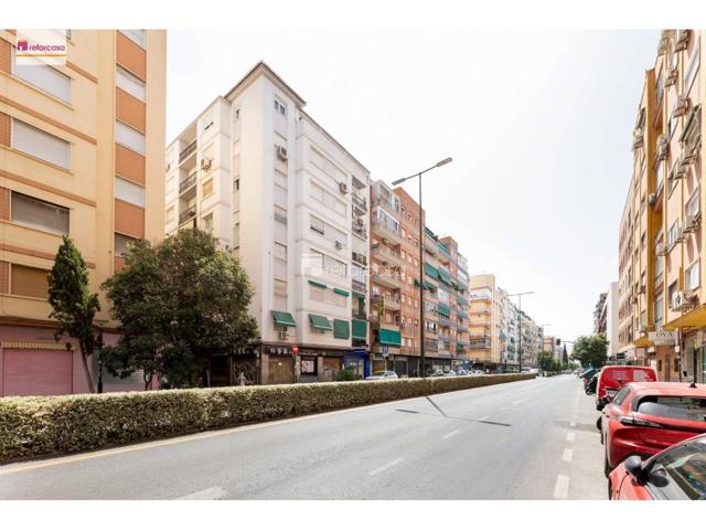 Piso en venta en Camino de Ronda(18003) photo 0