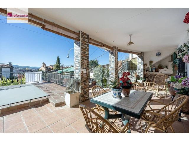 Chalet adosado en venta en Monachil photo 0