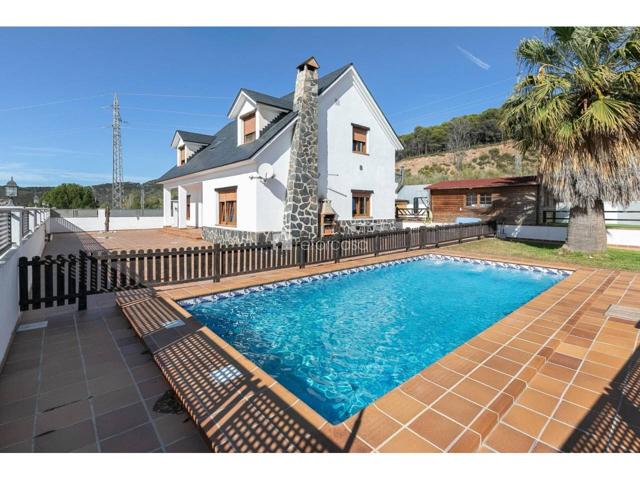 Chalet en venta en Huétor de Santillán photo 0