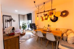 Ático en venta con dos plazas de parking privado y trastero en Urbanización Privada photo 0