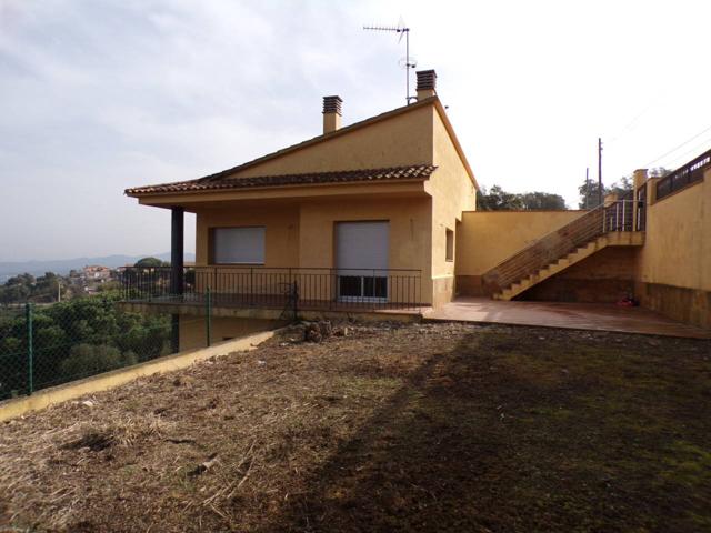 Preciosa casa de obra nueva en Maçanet de la Selva photo 0