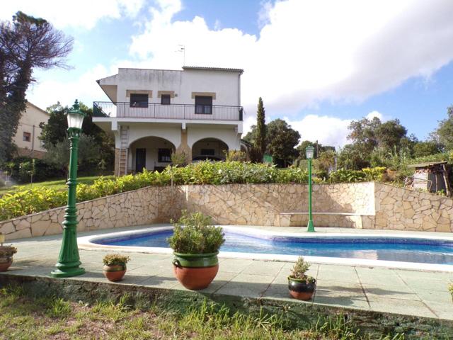 Bonita casa en venta en urbanización de Maçanet de la Selva photo 0