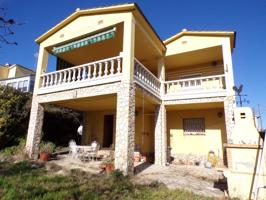 Bonita casa en venta en urbanización de Tordera photo 0