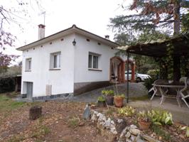 Bonita casa en venta en urbanización de Caldes de Malavella photo 0