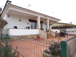Preciosa casa en urbanización de Tordera en venta photo 0