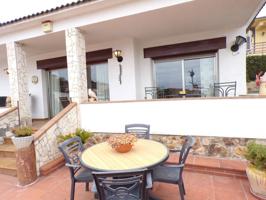 Preciosa casa en urbanización de Tordera en venta photo 0