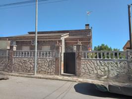 Bonita casa en venta en Tordera photo 0