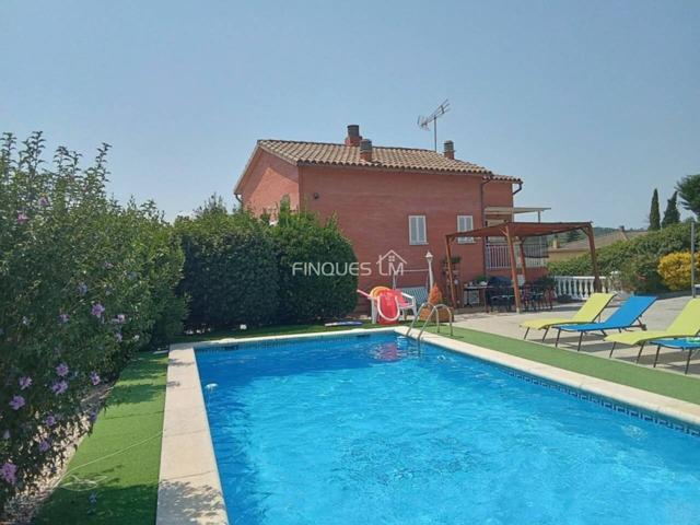 Preciosa casa de obra vista en venta en urbanización de Maçanet de la Selva photo 0